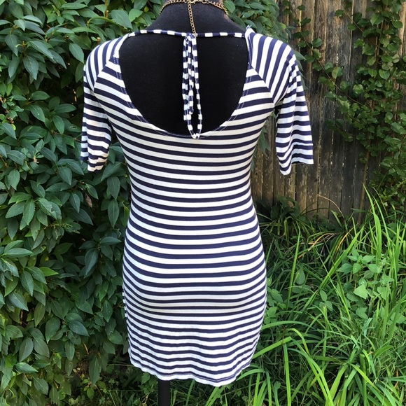 H&M white&navy blue dress - Picture 3 of 8